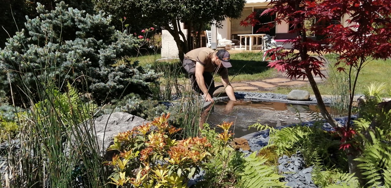 Équipe paysagiste sur chantier en Gironde — réalisation et finitions premium