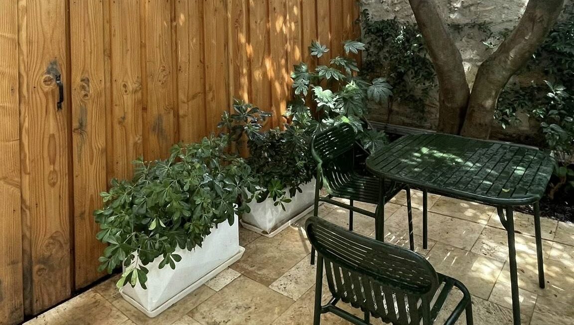 Décor végétal sur mesure pour événement professionnel en Nouvelle-Aquitaine