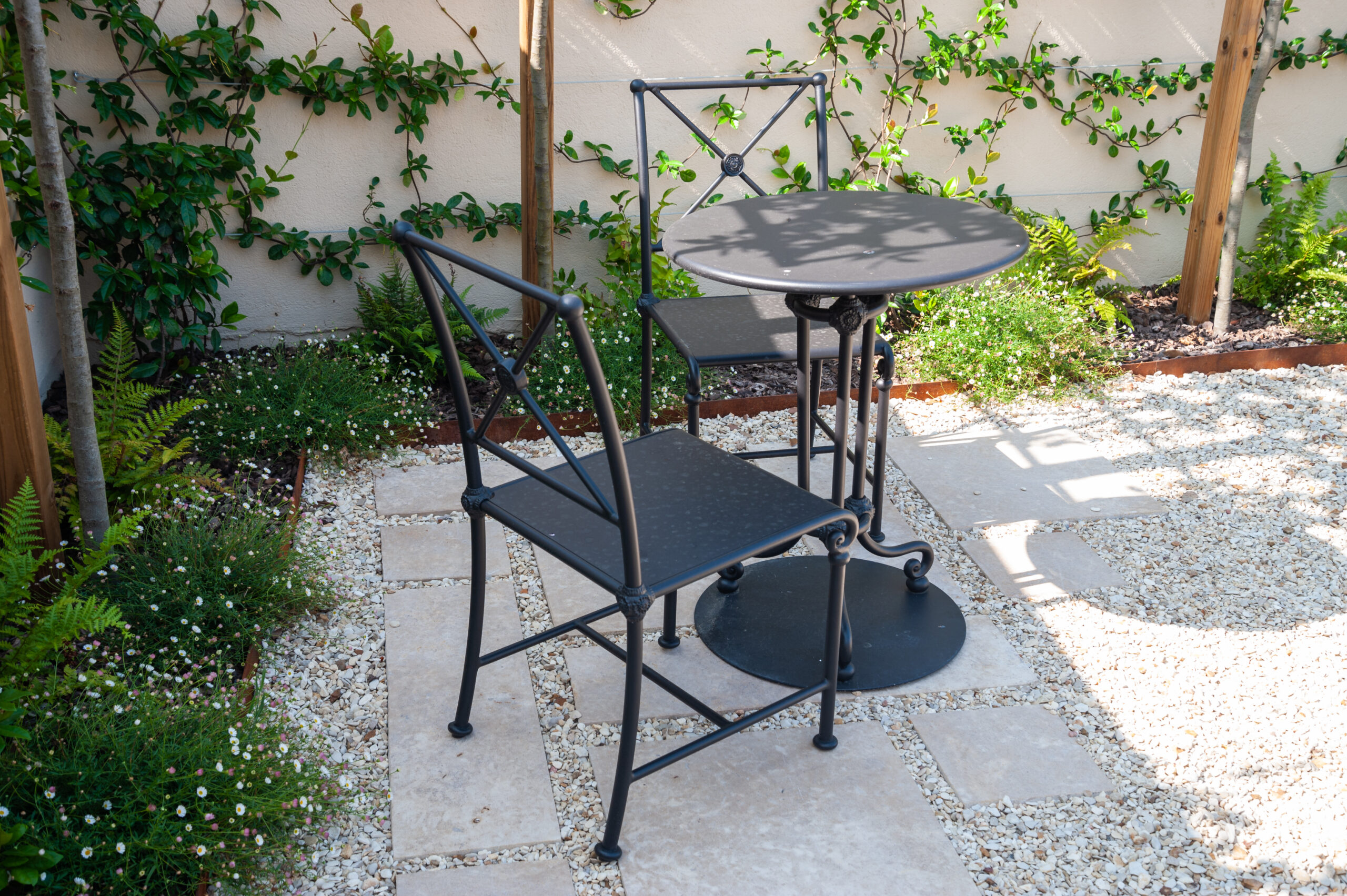 Maintenance d’aménagement extérieur bois et structures paysagères