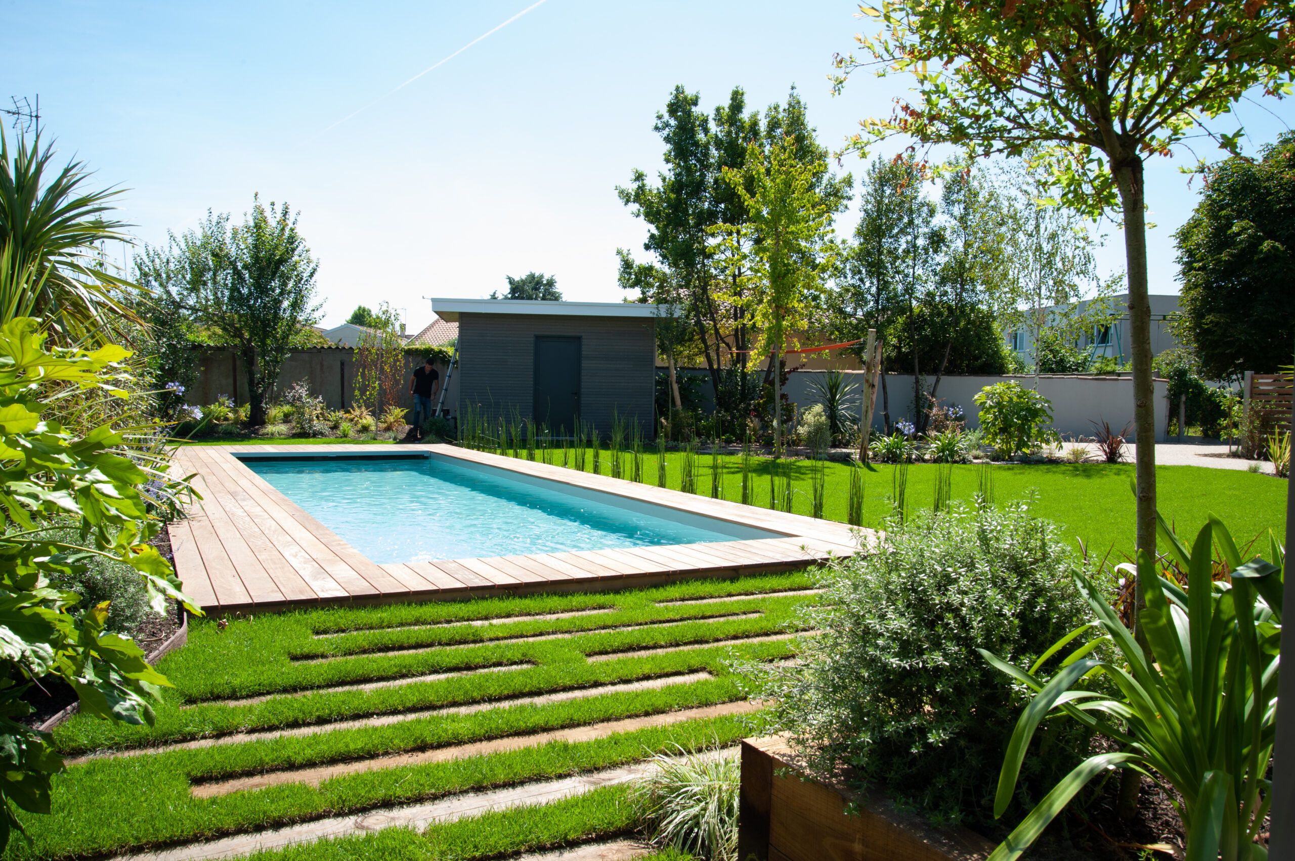 Paysagiste à Libourne et Bordeaux - Jardin urbain d'inspiration anglaise.