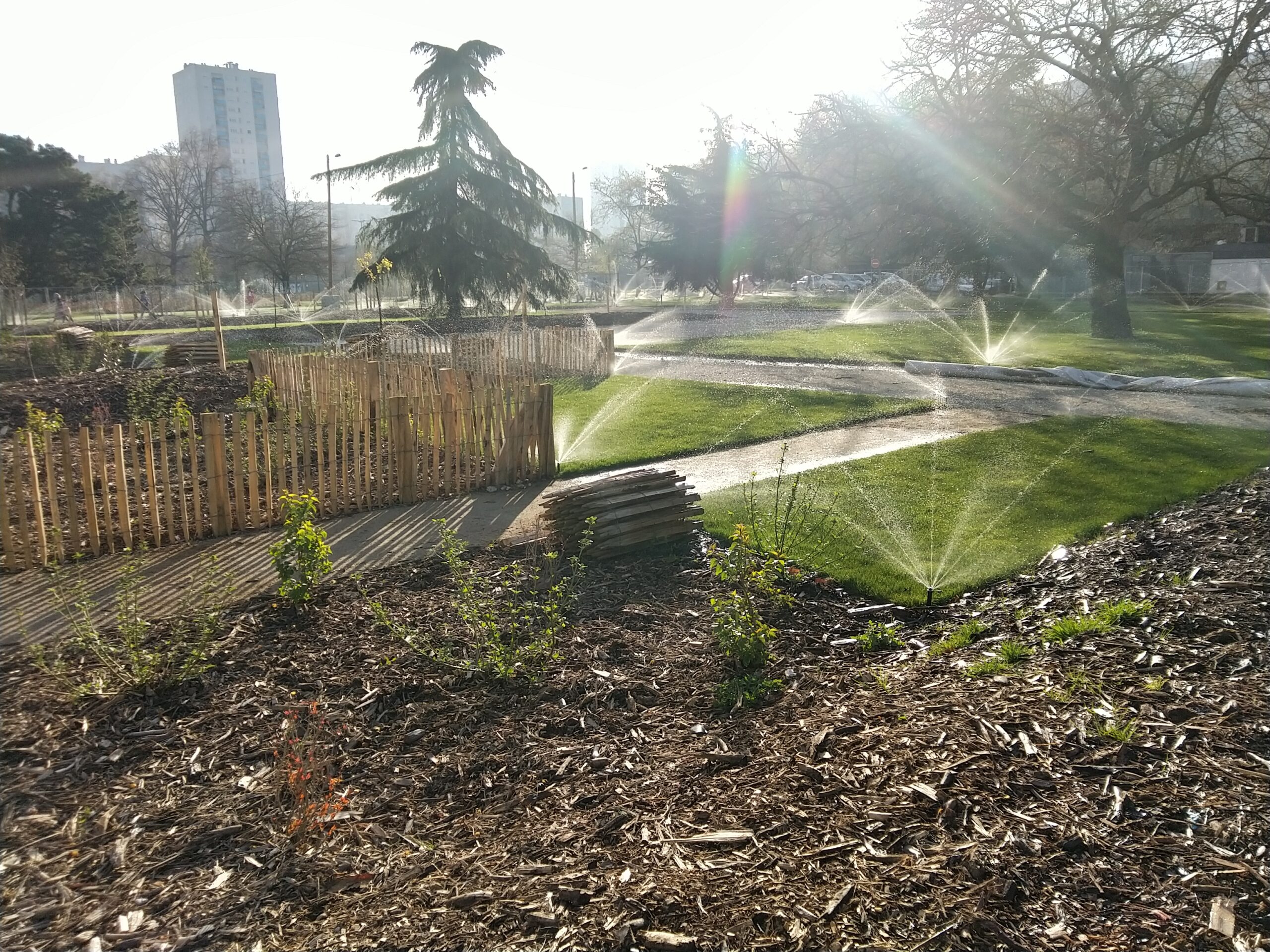 Gestion technique de l’eau pour terrain sportif et espaces publics en Nouvelle-Aquitaine